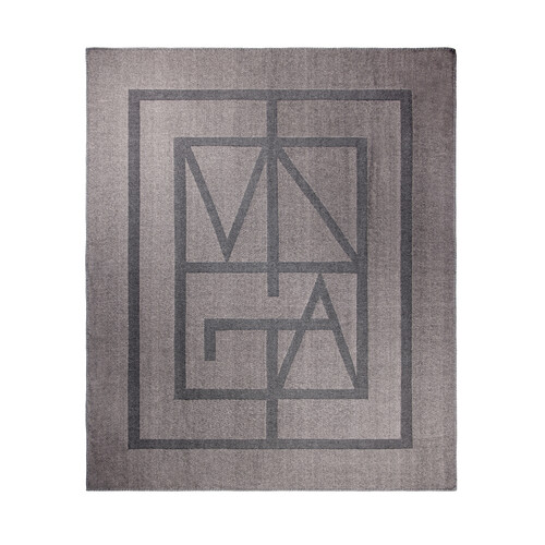 Плед VINGA Monogram из переработанного полиэстера GRS, 170x130 см